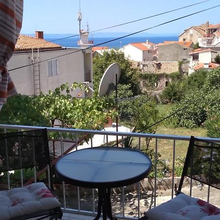 Apartment For 6 In Makarska Centar Buitenkant foto