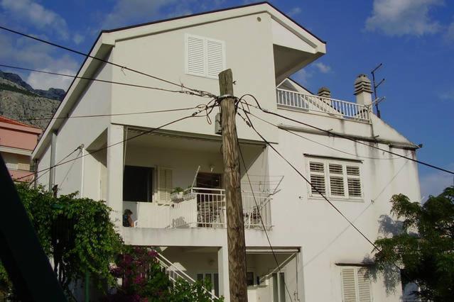 Apartment For 6 In Makarska Centar Buitenkant foto